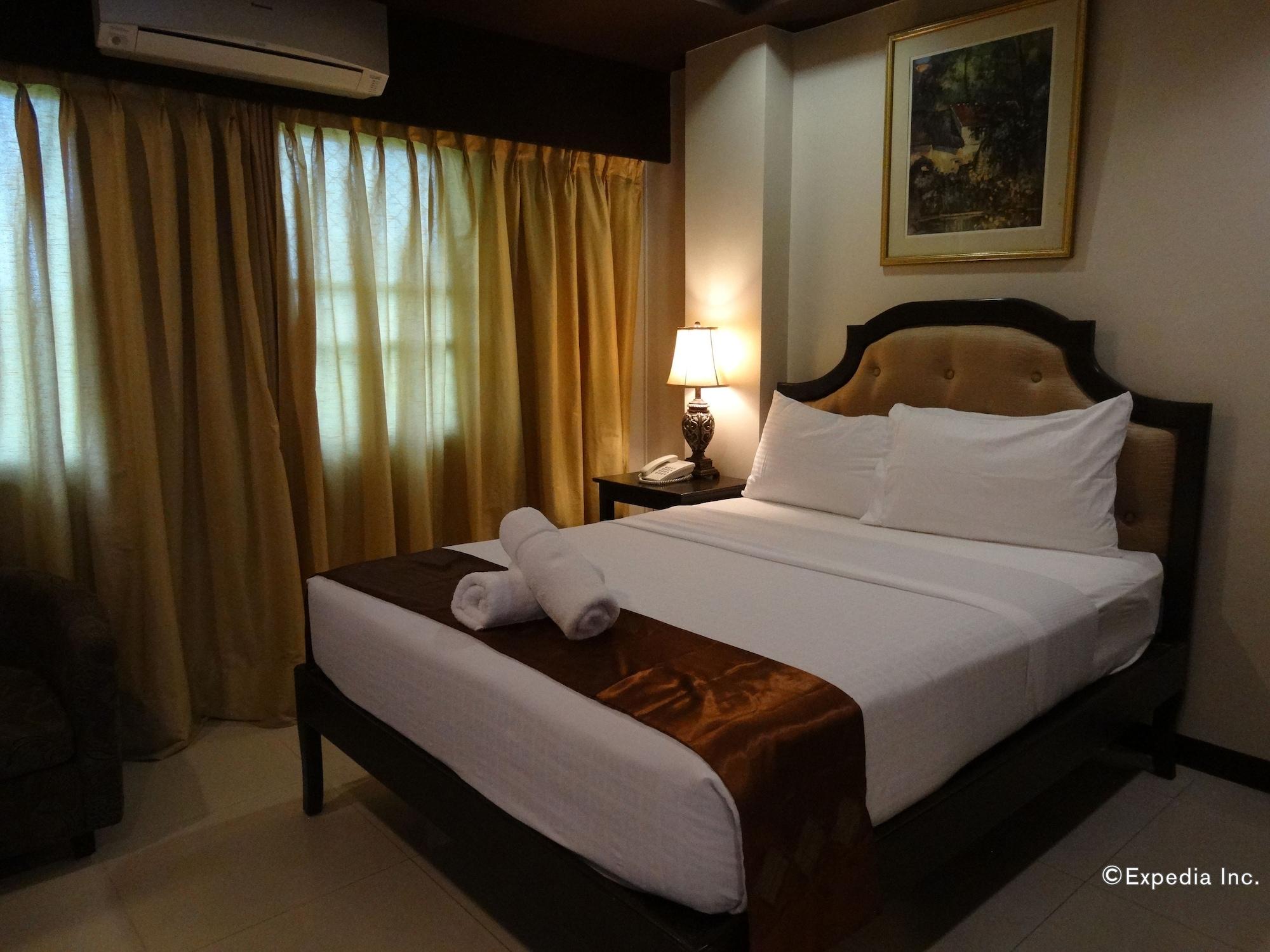 Peridot Suites Davao Stadt Exterior foto